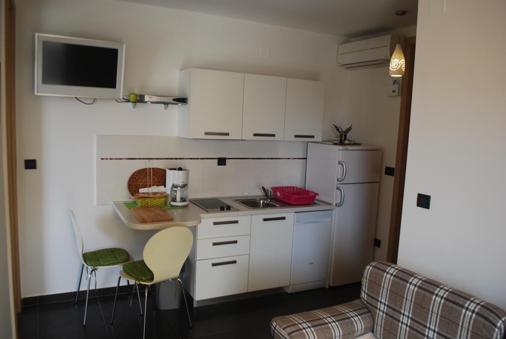 Apartments Villa Lili Lovetovo Vodice Buitenkant foto